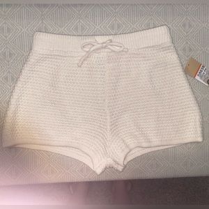 New cream crocheted shorts